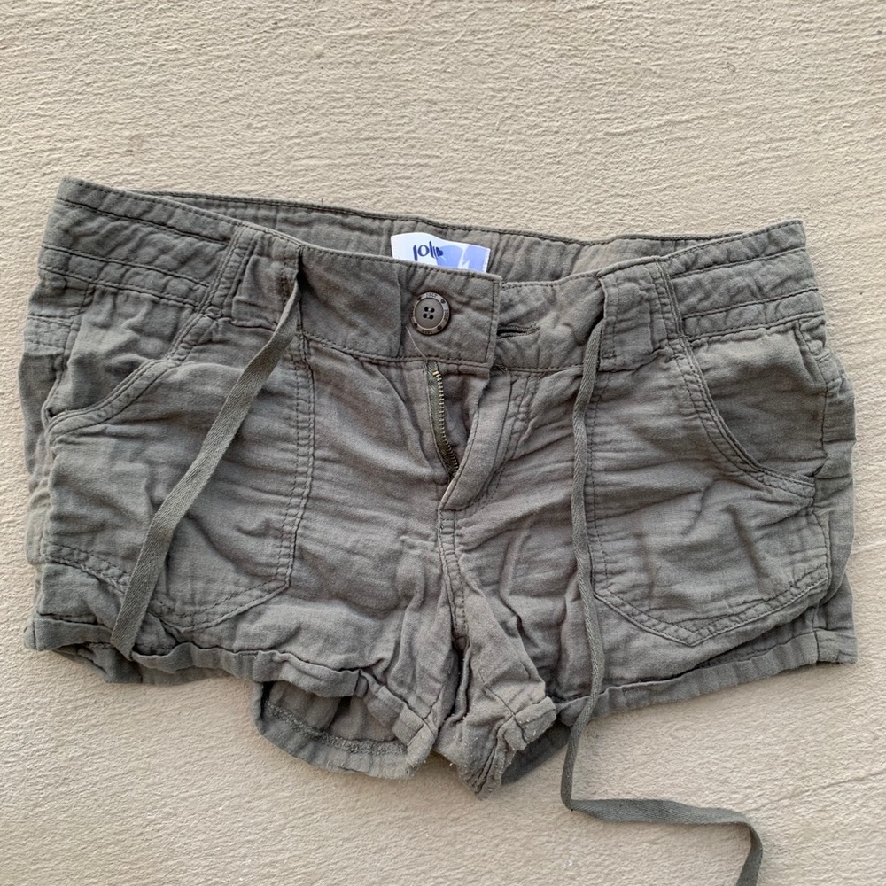 Women’s Green cargo-like shorts